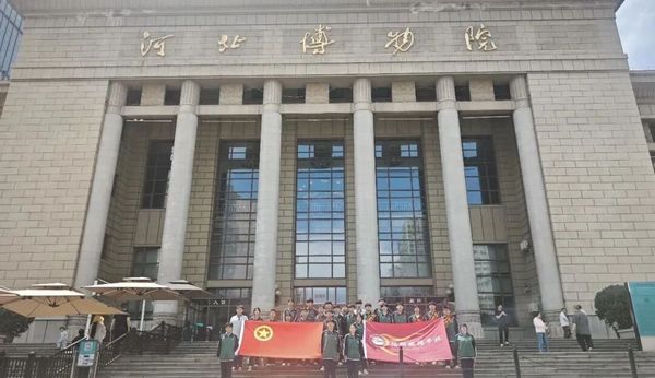 文章附图