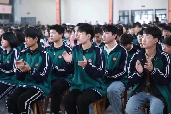 石家庄路翔铁路学校