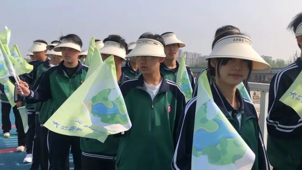 文章附图